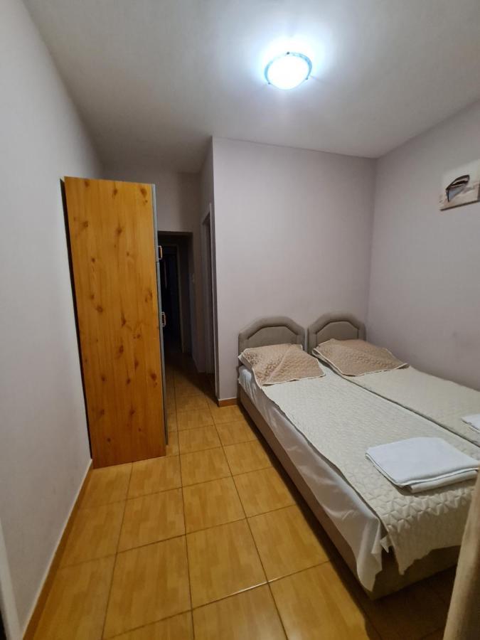 Hibiscus Guest House Budva Eksteriør billede