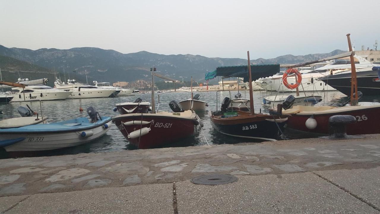 Hibiscus Guest House Budva Eksteriør billede